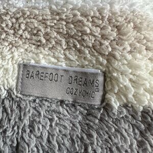 Barefoot Dreams Cozy Throw stroller blanket
